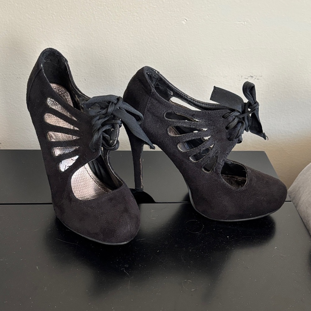 Anne Michelle Black Lace-Up Cutout Heels